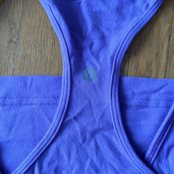 Size 10 lululemon racer back tank top in good condition - Picture 2 of 4